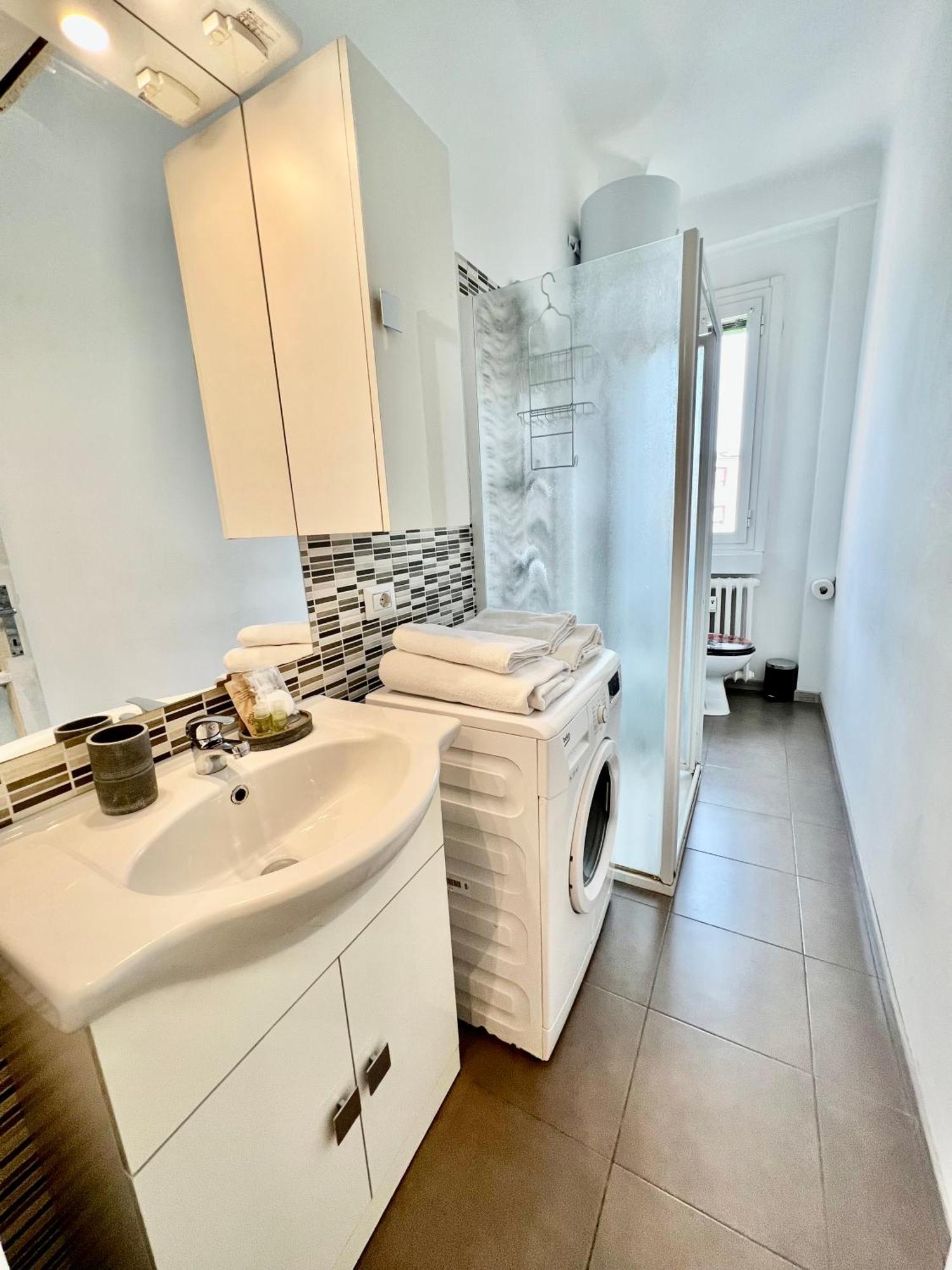 Cozy Apartment 3 Km Away From Duomo Milano Eksteriør billede